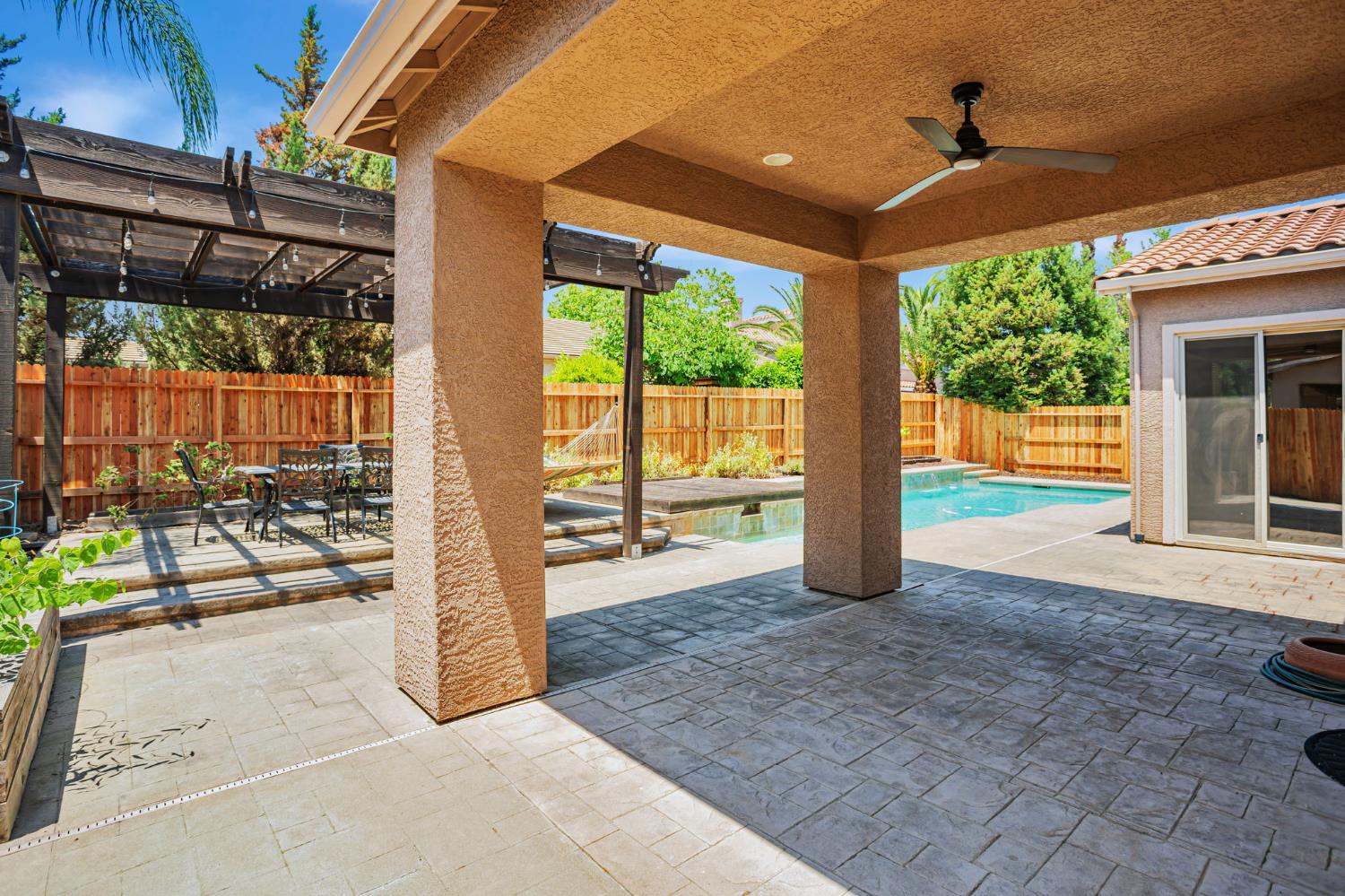 Diamond Park Lane, Roseville, California image 37