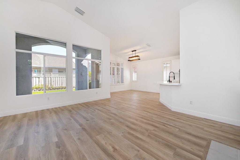 Timberrose Way, Roseville, California image 22