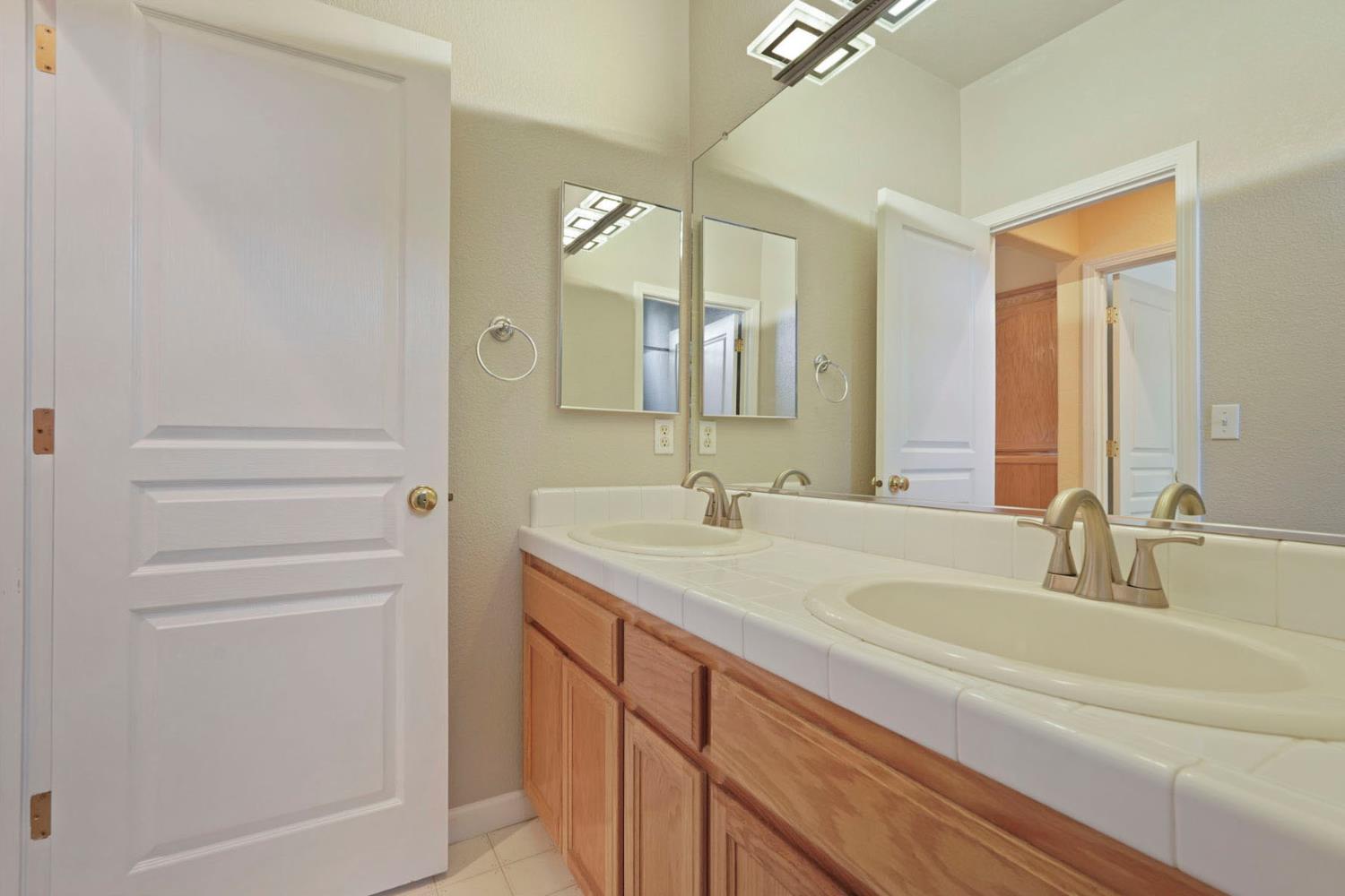 Detail Gallery Image 52 of 62 For 2651 Douglas Fir Dr, Lodi,  CA 95242 - 4 Beds | 3 Baths