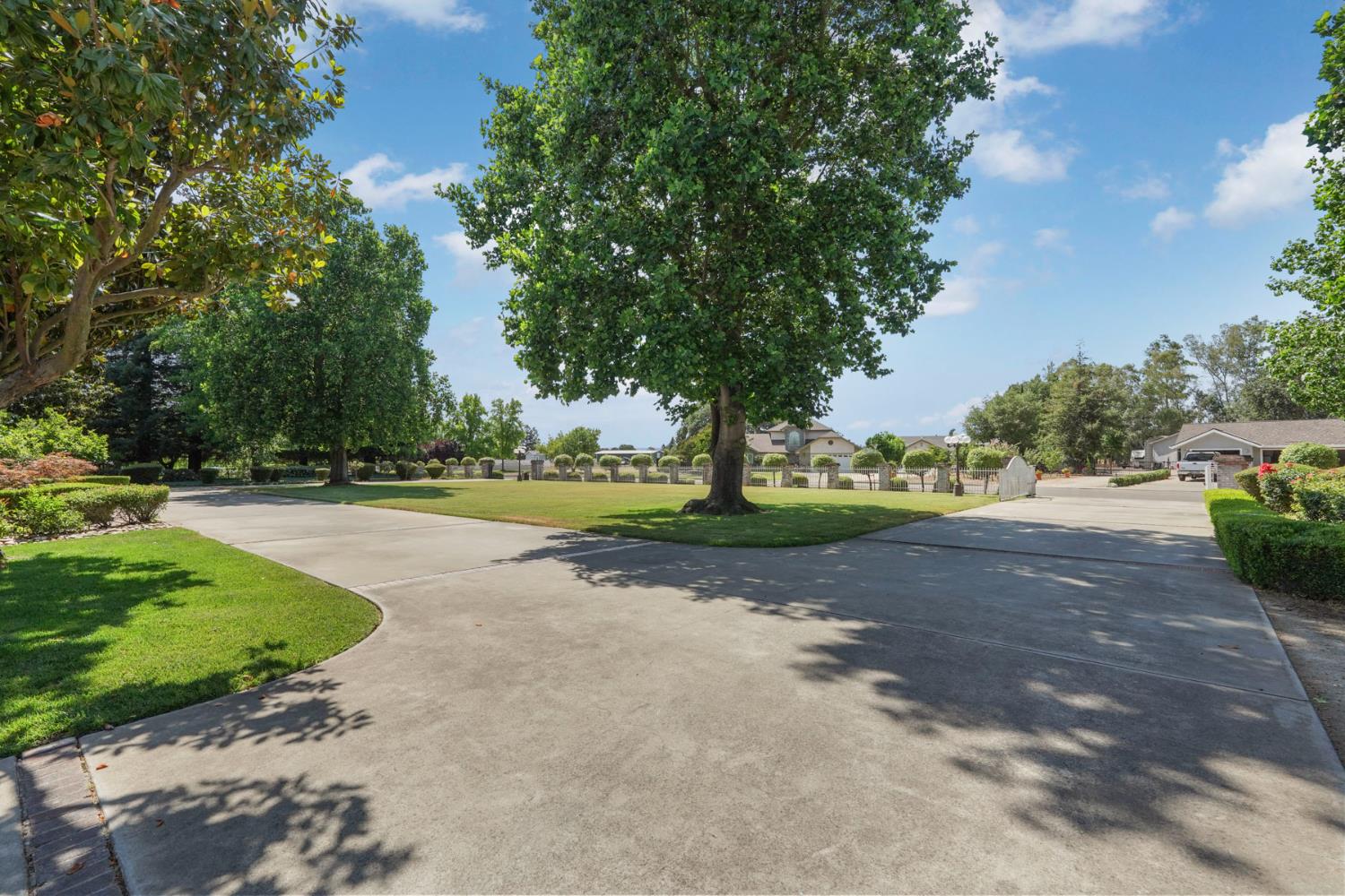 Detail Gallery Image 9 of 74 For 24646 Meadow Creek Ct, Acampo,  CA 95220 - 4 Beds | 4/1 Baths