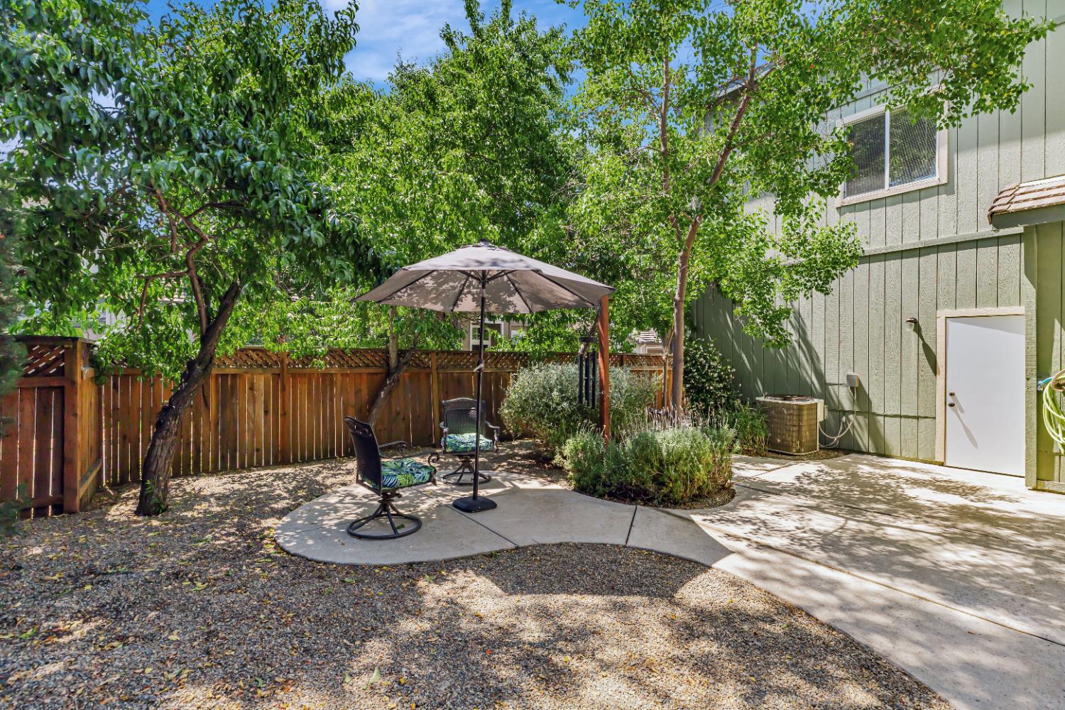 Dimensions Lane, Elk Grove, California image 35