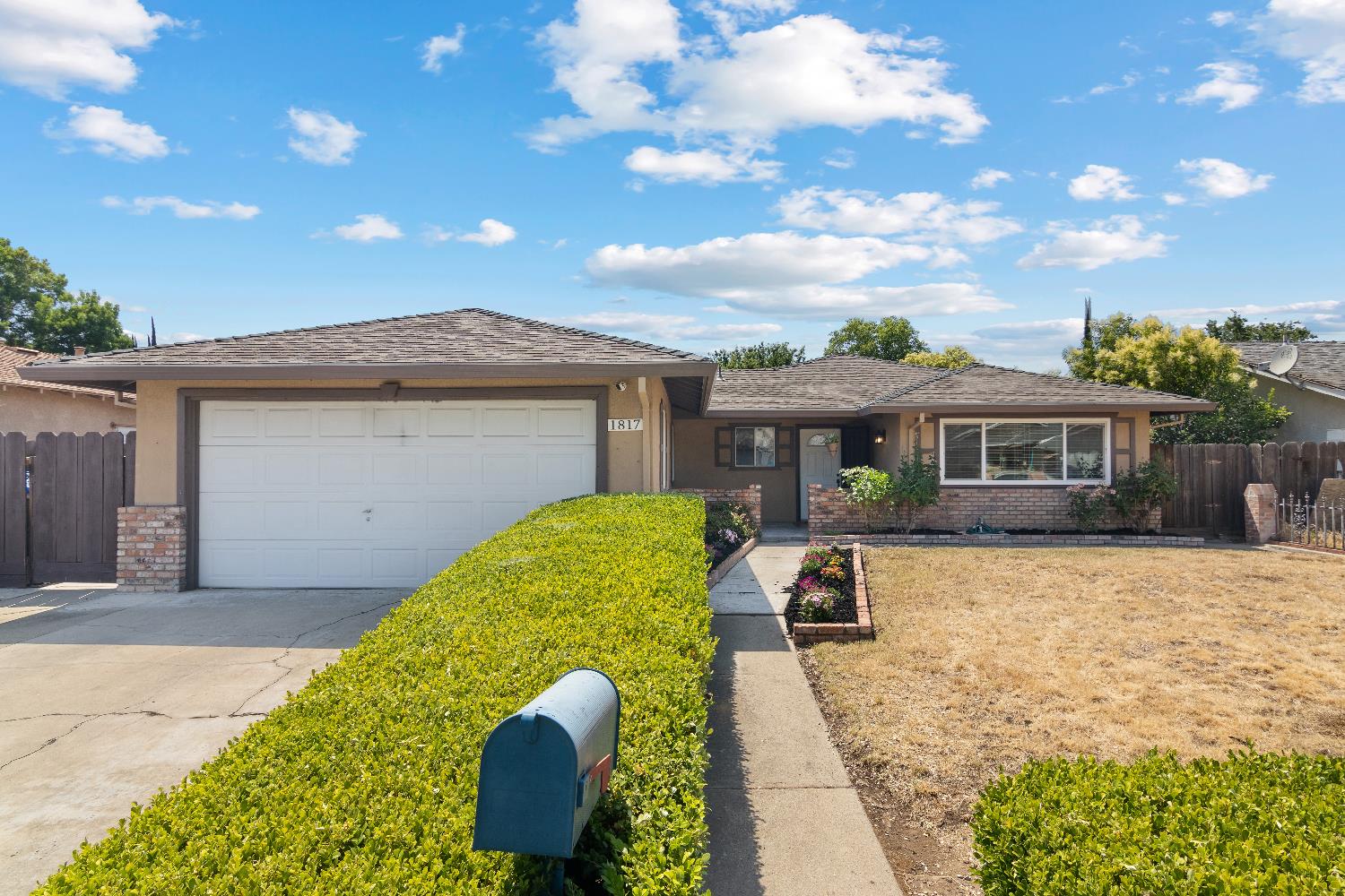 Murrietta Lane, Modesto, California image 2