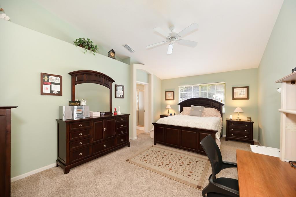 Rowlands Court, Folsom, California image 33