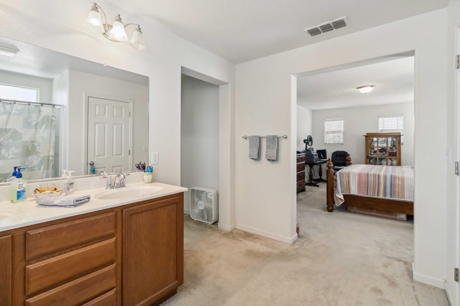 Minories Drive, Olivehurst, California image 27