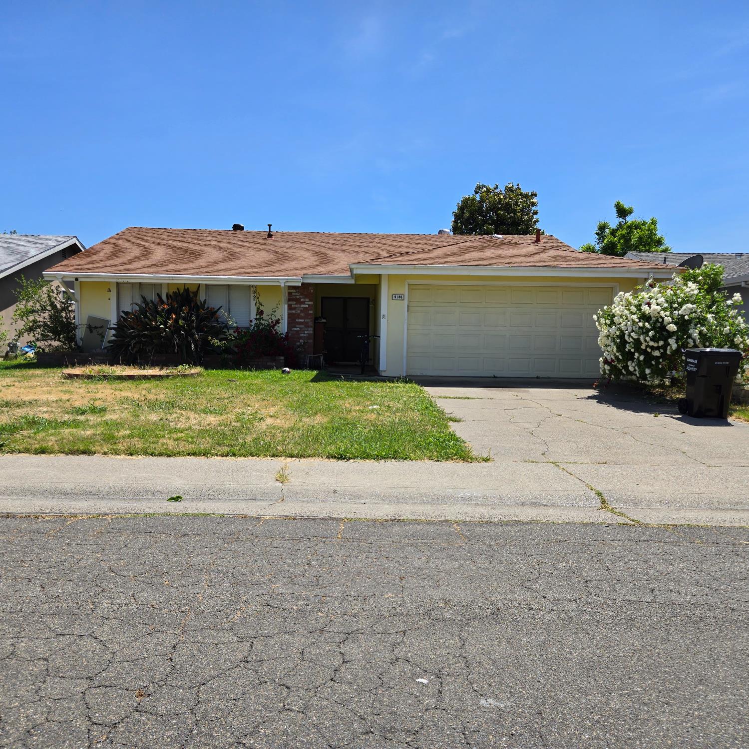 Detail Gallery Image 1 of 1 For 4184 Worthington Dr, North Highlands,  CA 95660 - 4 Beds | 2 Baths