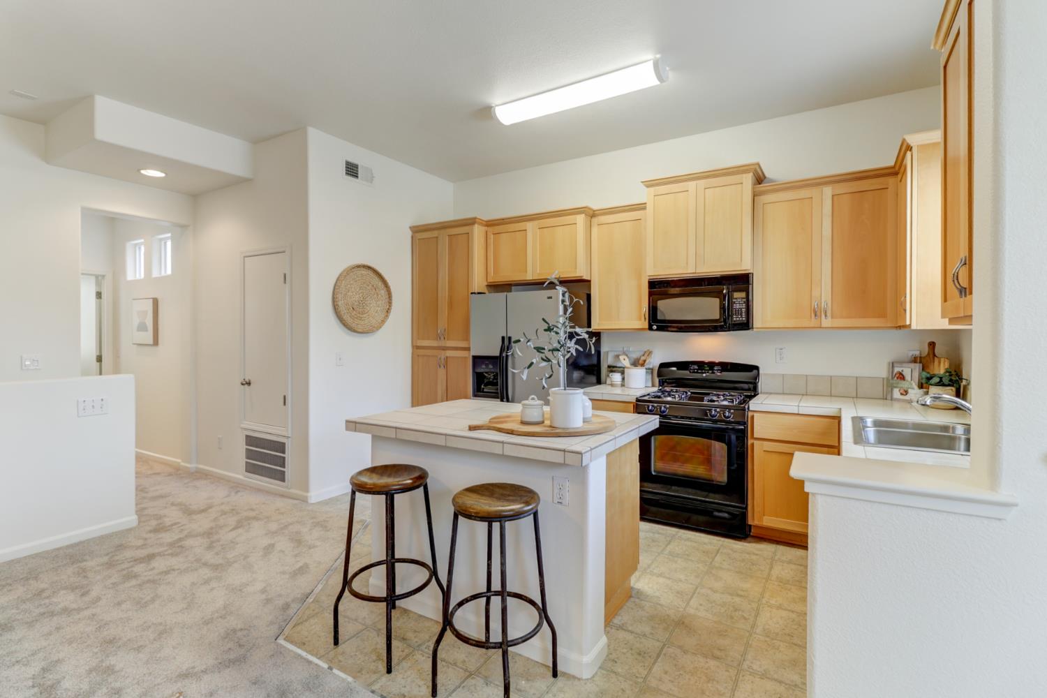Stourport Way, Rancho Cordova, California image 7
