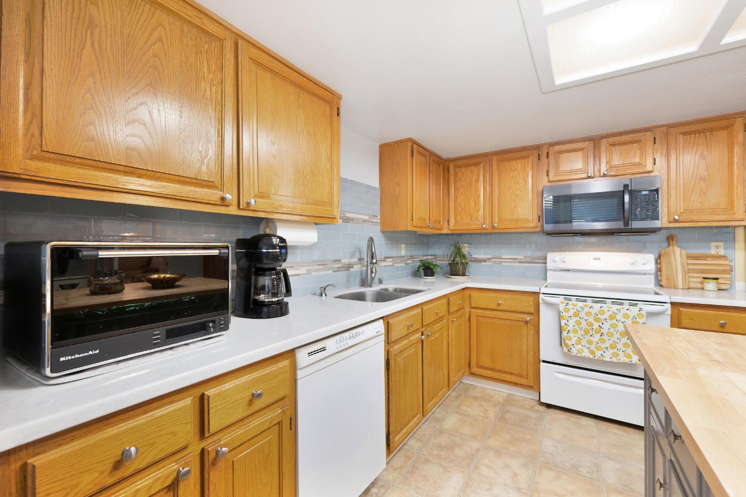 Photo #20: 225072238 Listing: Photo #20