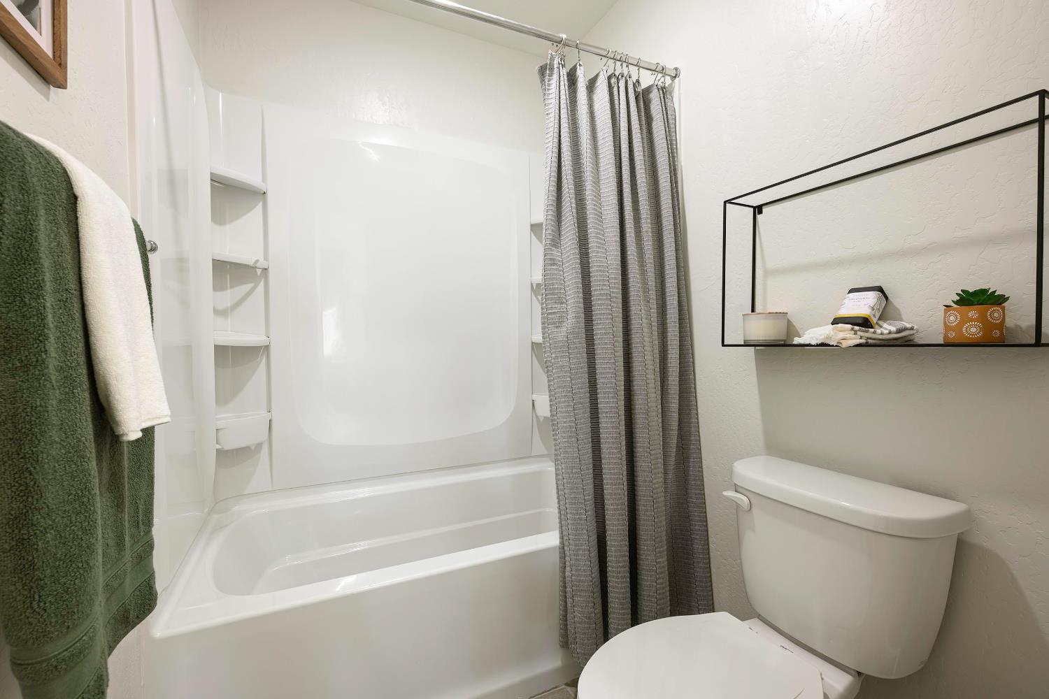 Stephanie Court #40 B1, Merced, California image 20