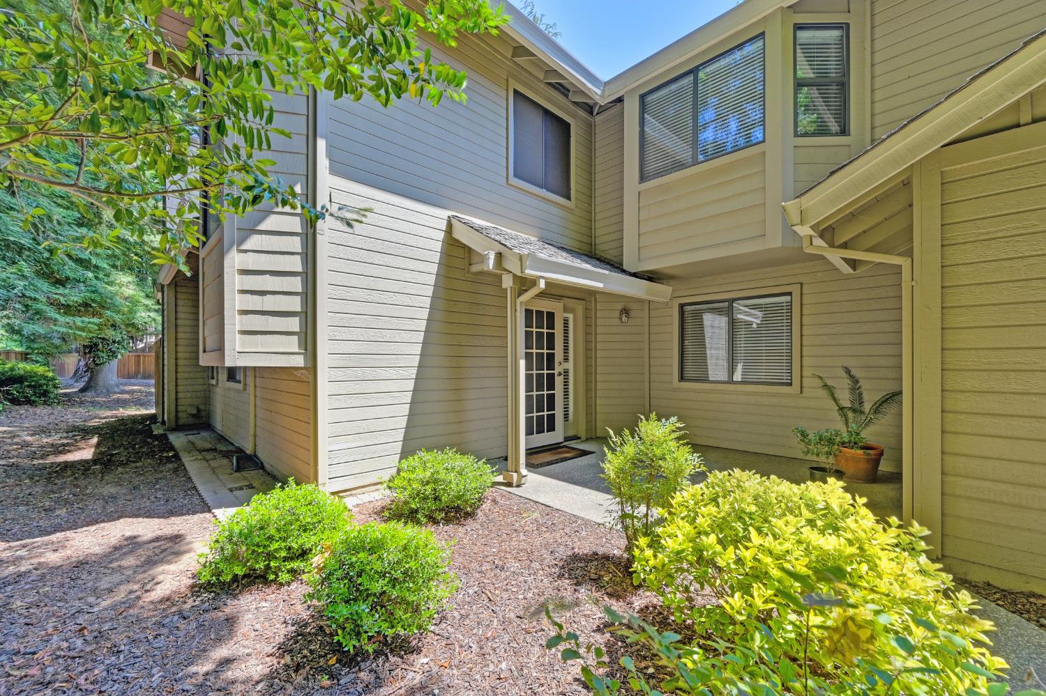Photo #6: 225072238 Listing: Photo #6