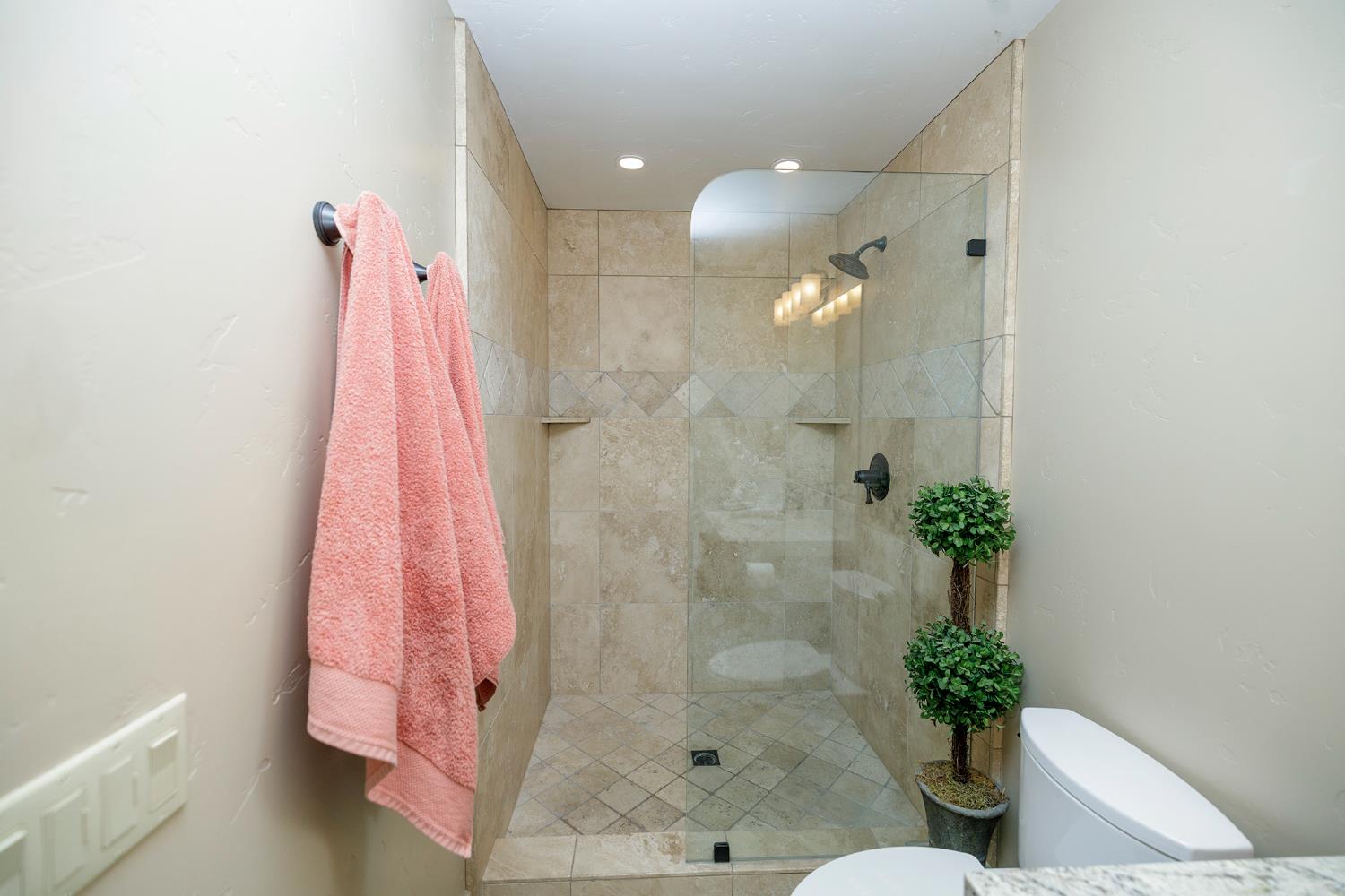 Sherwood Avenue #A, Modesto, California image 33