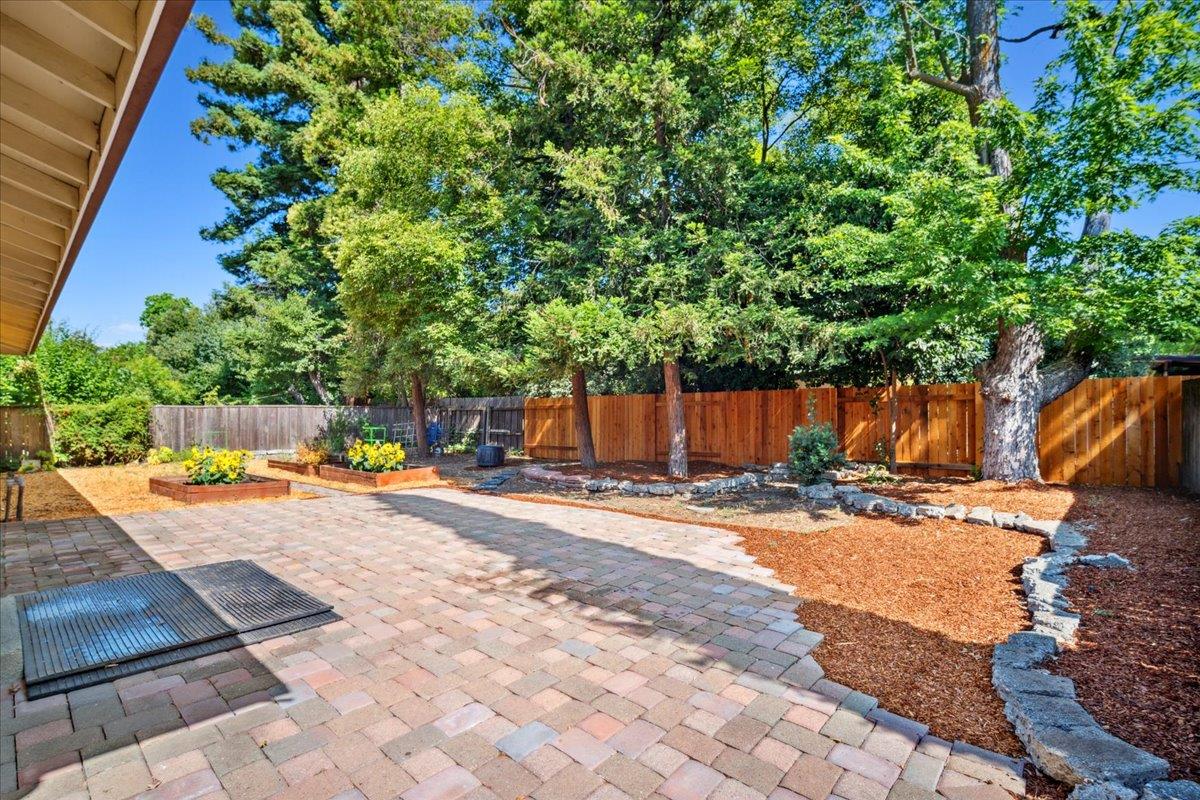 Villanova Drive, Davis, California image 28