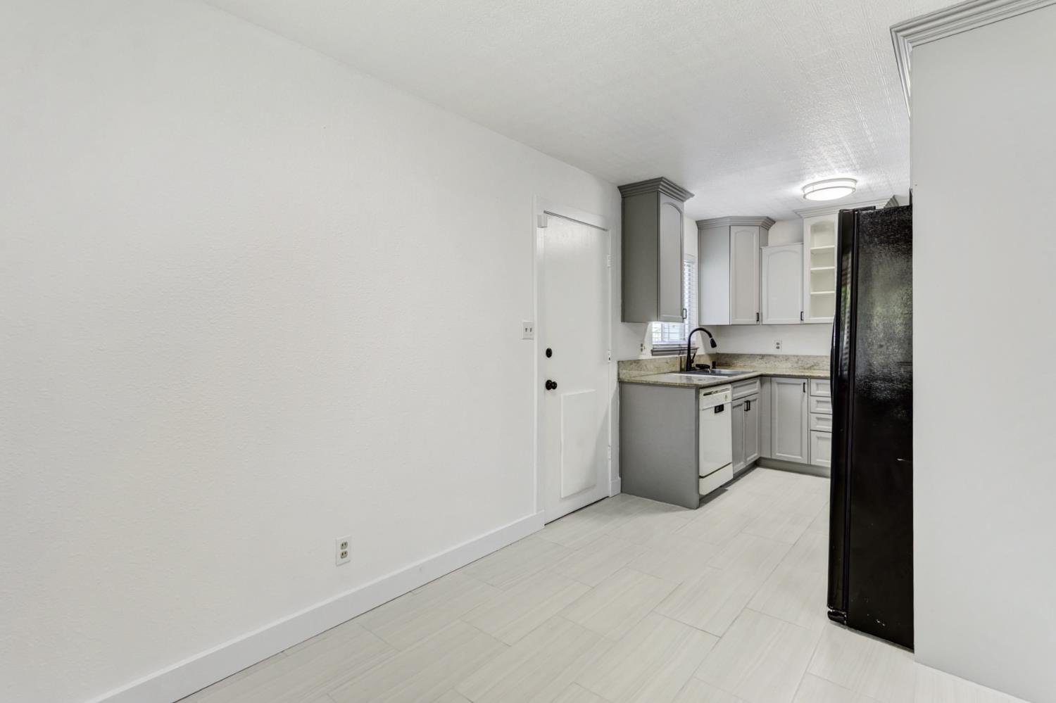 Oak Avenue, Orangevale, California image 12