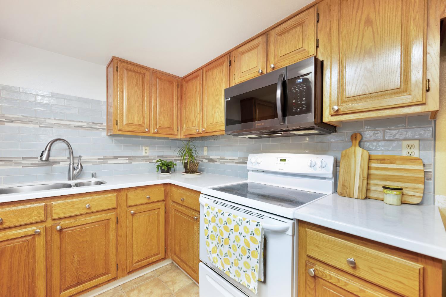 Photo #23: 225072238 Listing: Photo #23