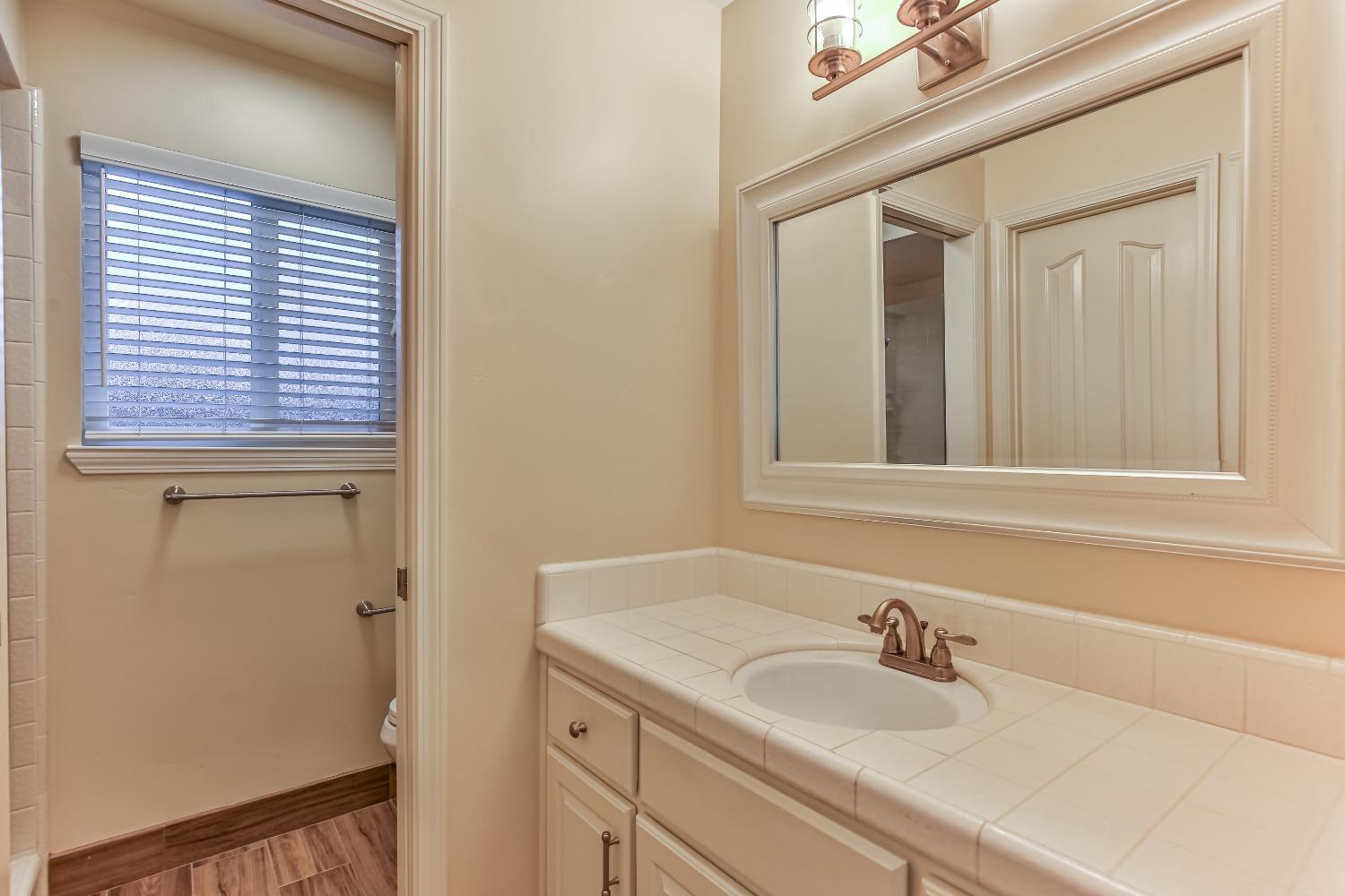 W Granite Drive, Granite Bay, California image 32