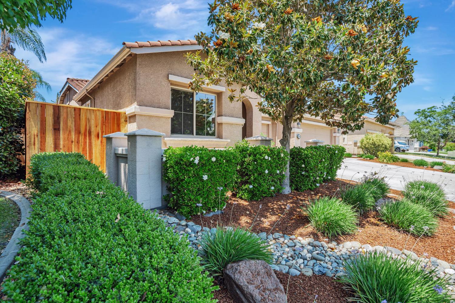 Diamond Park Lane, Roseville, California image 6