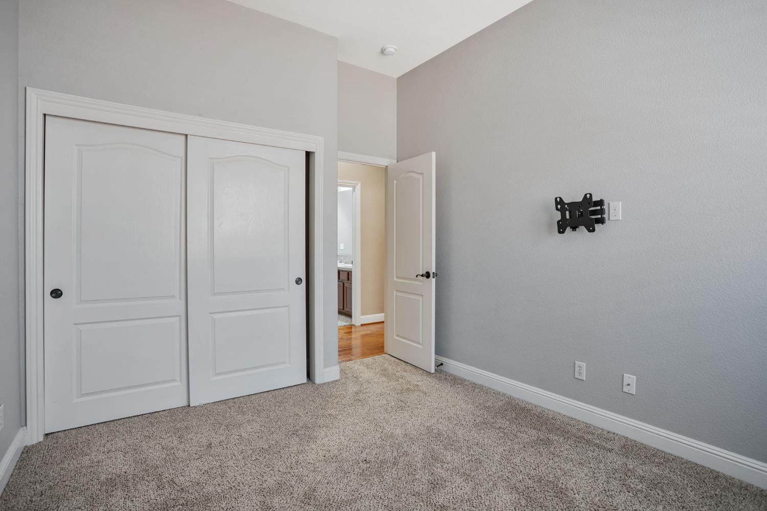 Diamond Park Lane, Roseville, California image 32