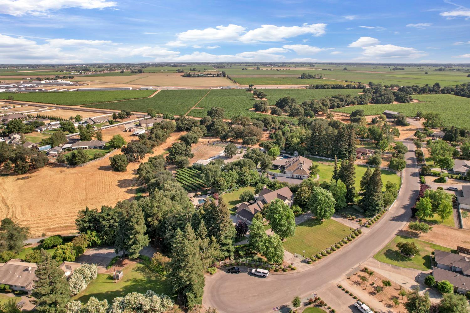 Detail Gallery Image 71 of 74 For 24646 Meadow Creek Ct, Acampo,  CA 95220 - 4 Beds | 4/1 Baths