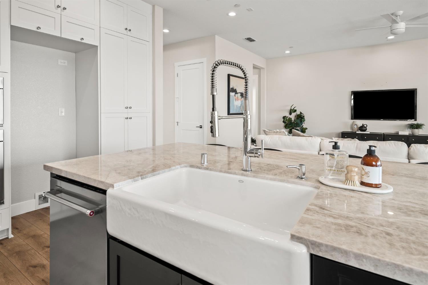 Brookview Drive, Folsom, California image 15