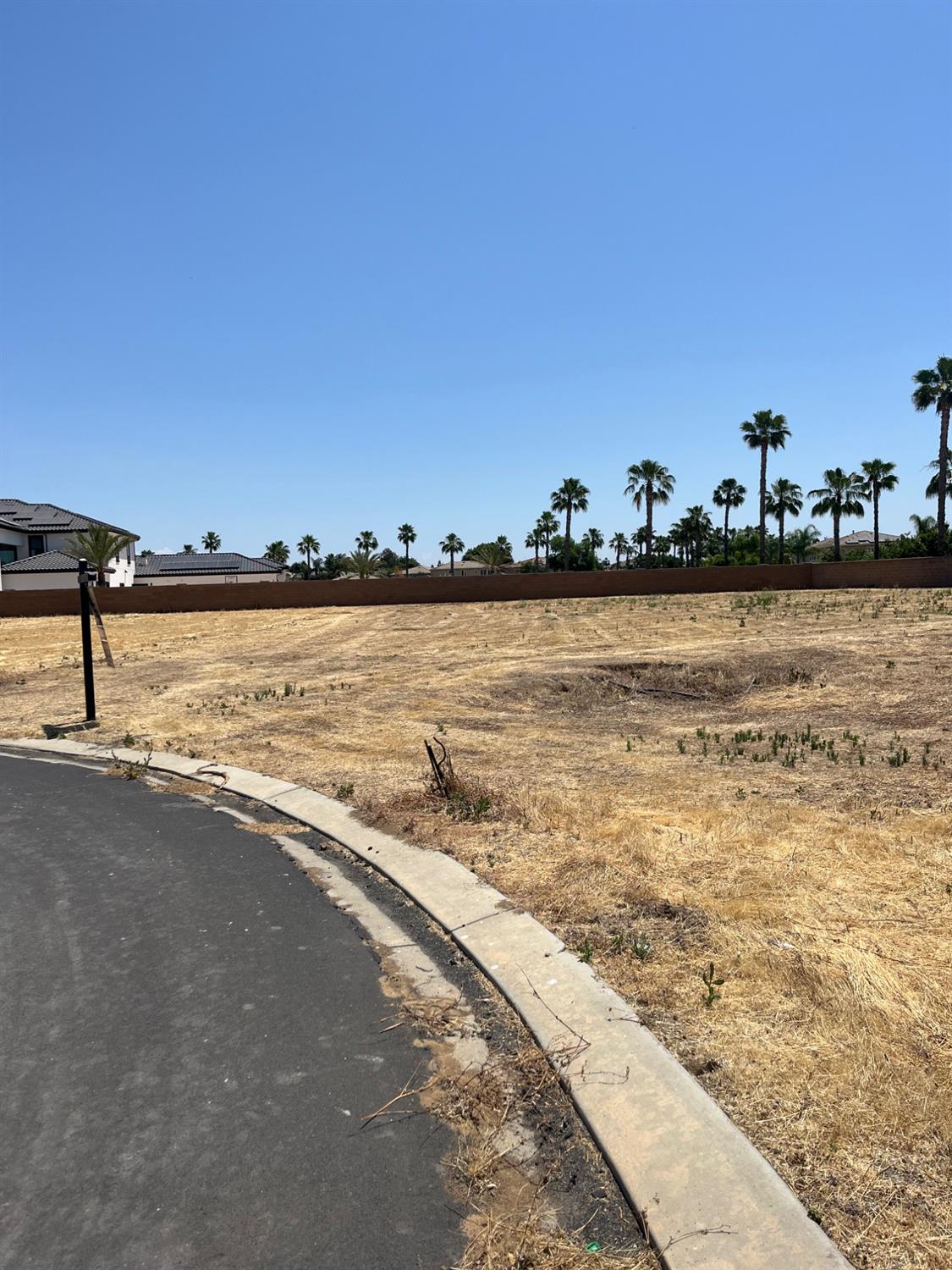 Kapalua Court, Chowchilla, California image 3