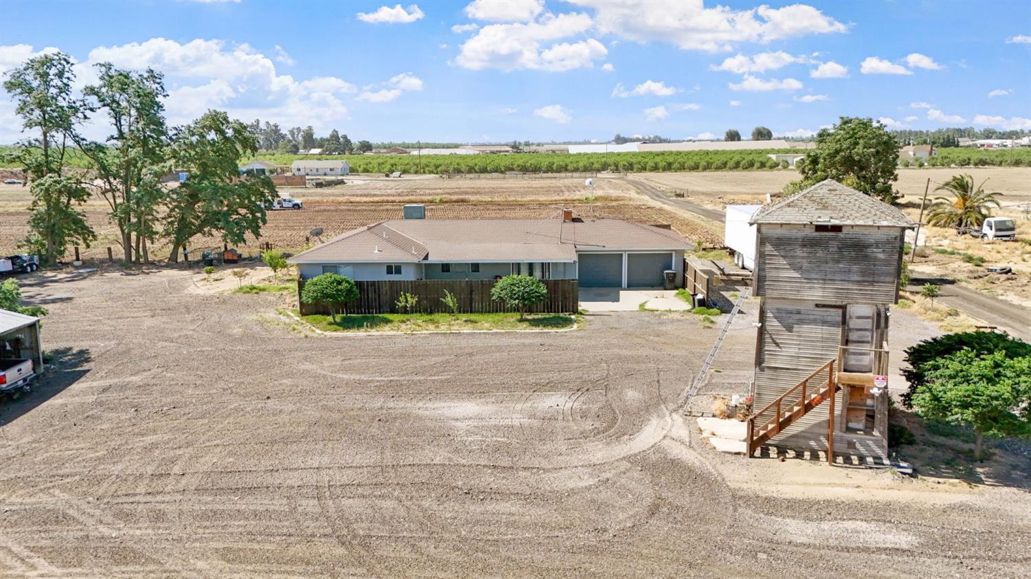 E Clausen Road, Turlock, California image 2