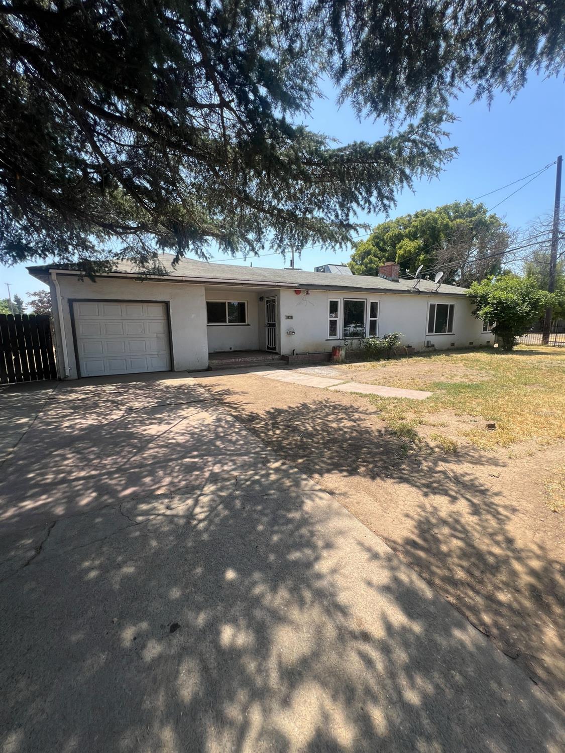 E 21st Street, Merced, California image 2