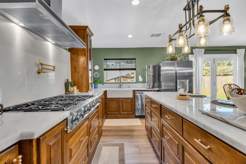 Mangrove Court, Orangevale, California image 3