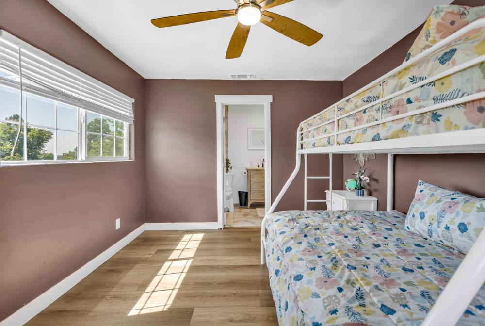 Mangrove Court, Orangevale, California image 40