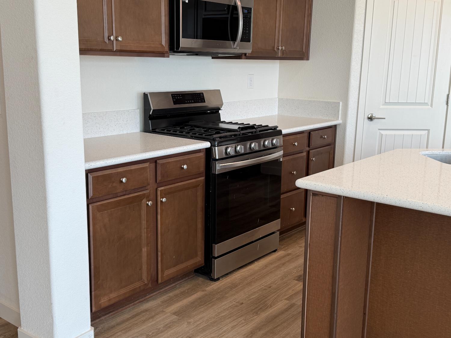 Morro Court, Los Banos, California image 6