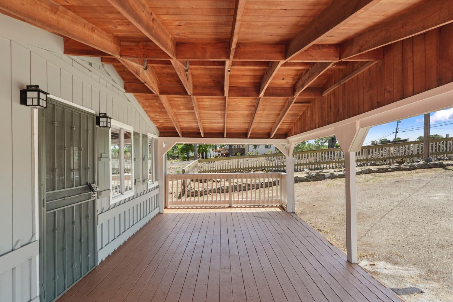 Hartvickson Lane, Valley Springs, California image 8