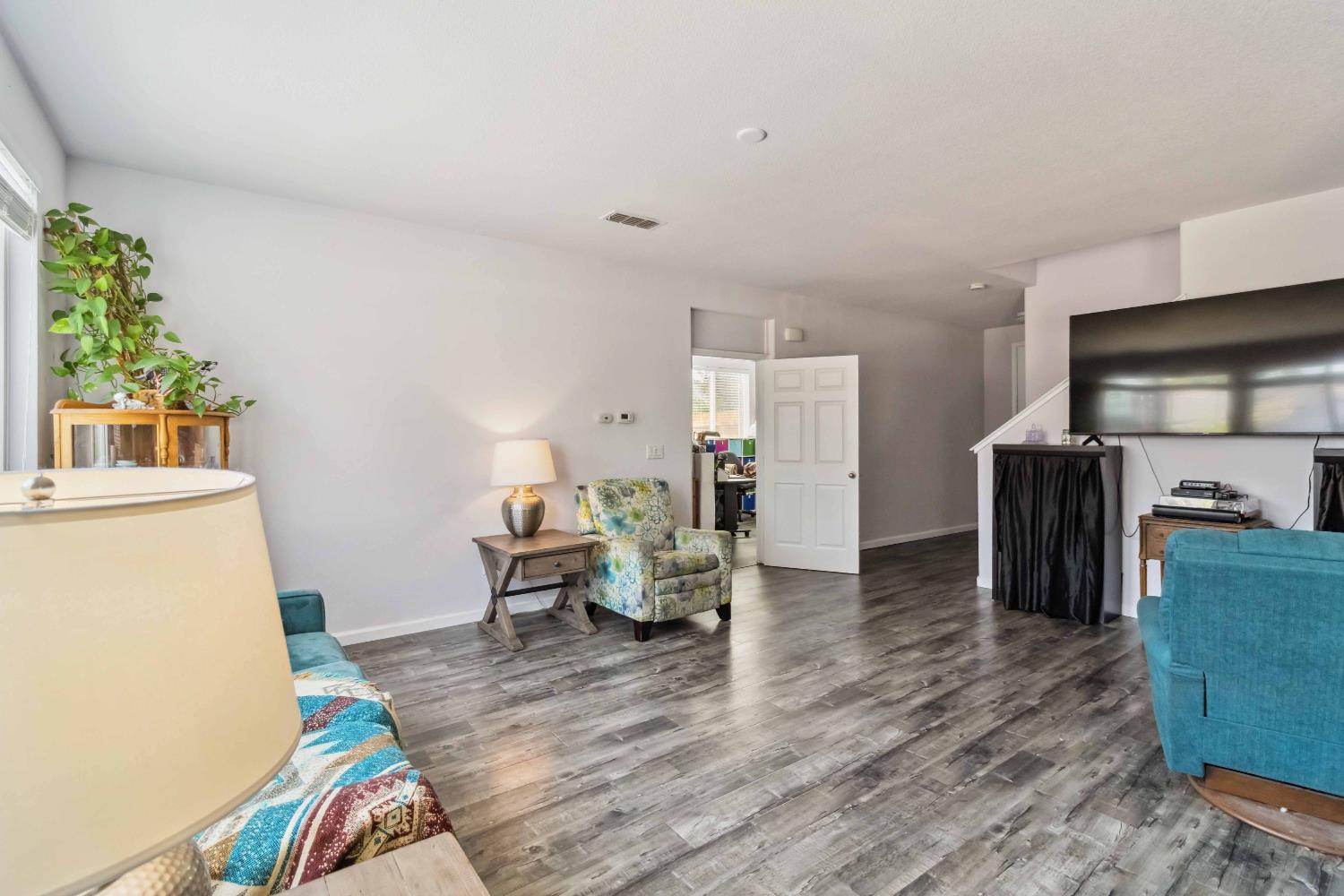 Minories Drive, Olivehurst, California image 10