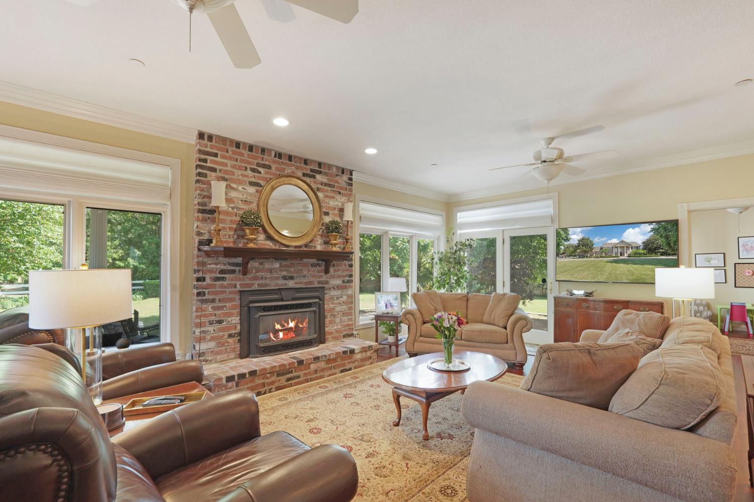 Detail Gallery Image 13 of 74 For 24646 Meadow Creek Ct, Acampo,  CA 95220 - 4 Beds | 4/1 Baths