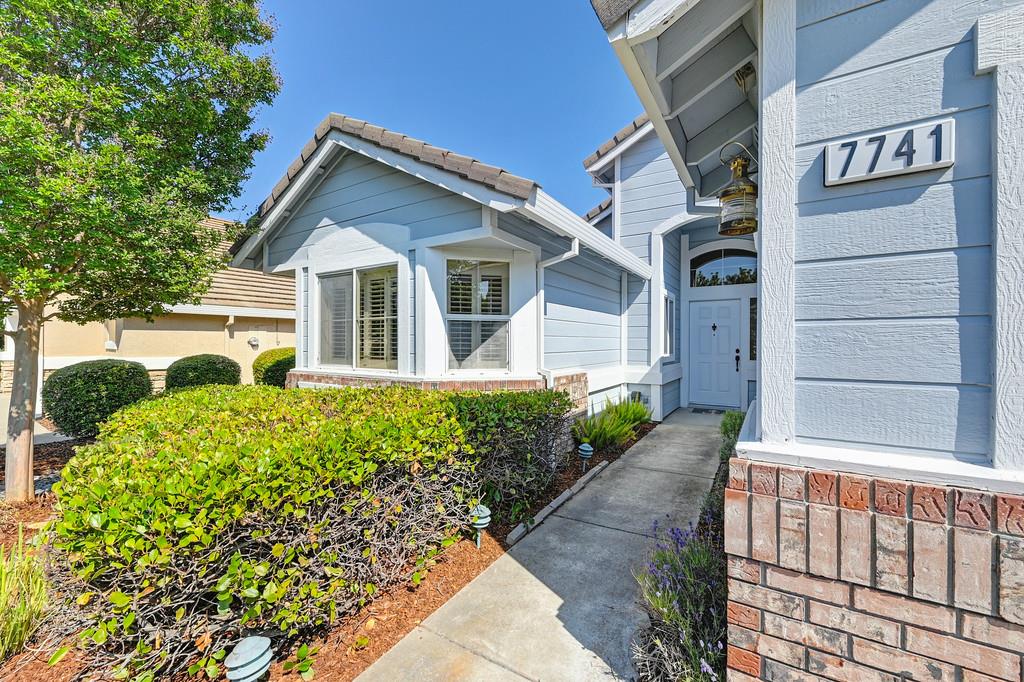 Timberrose Way, Roseville, California image 5