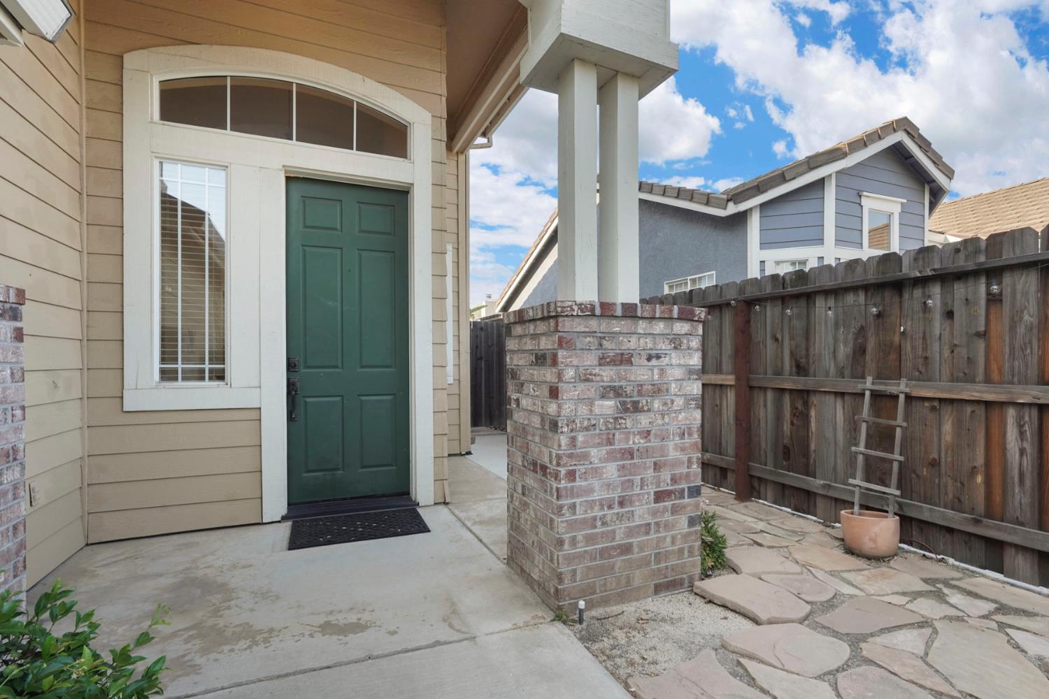 Carnation Avenue, Sacramento, California image 6