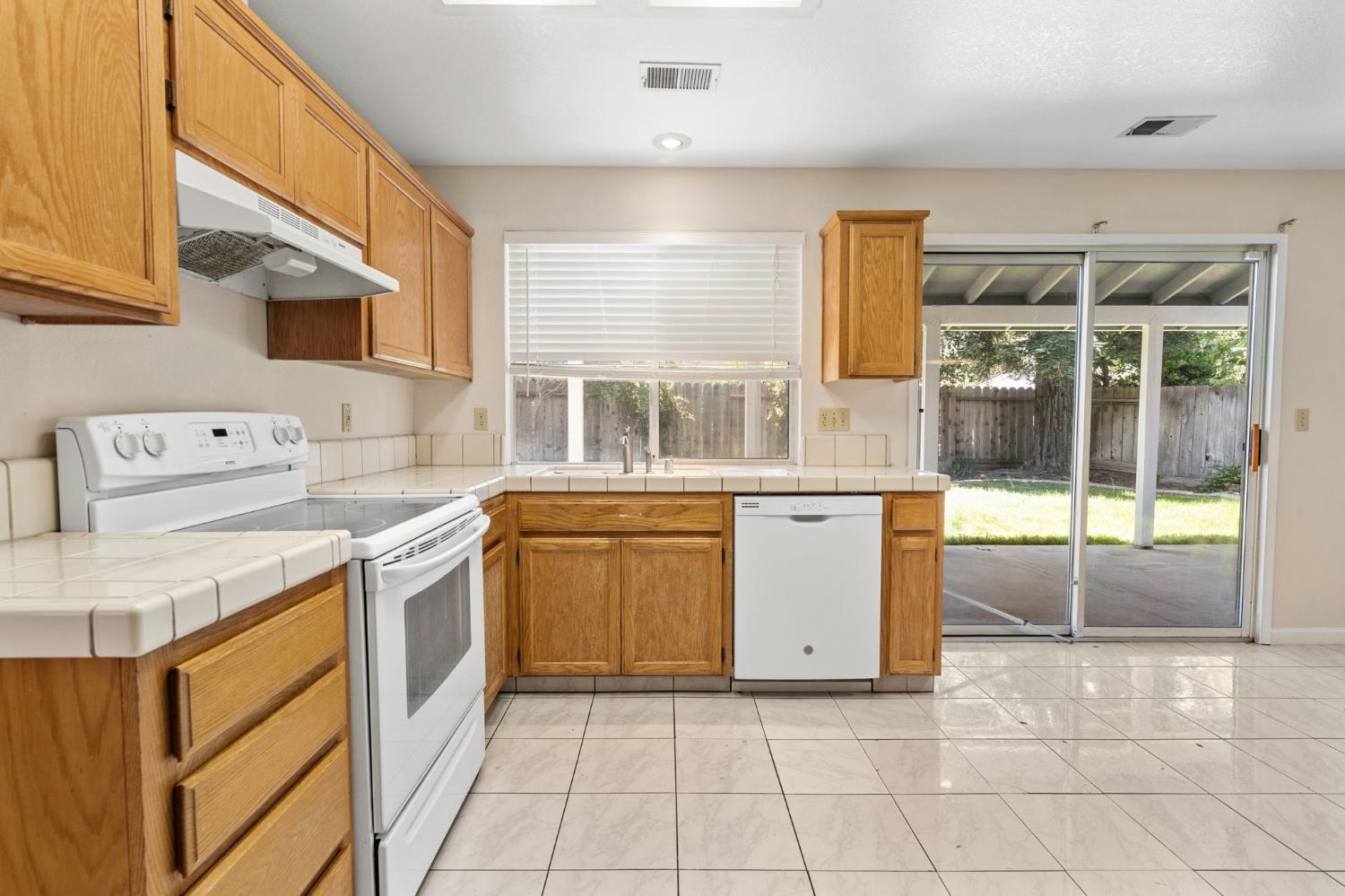 Bardini Way, Turlock, California image 12