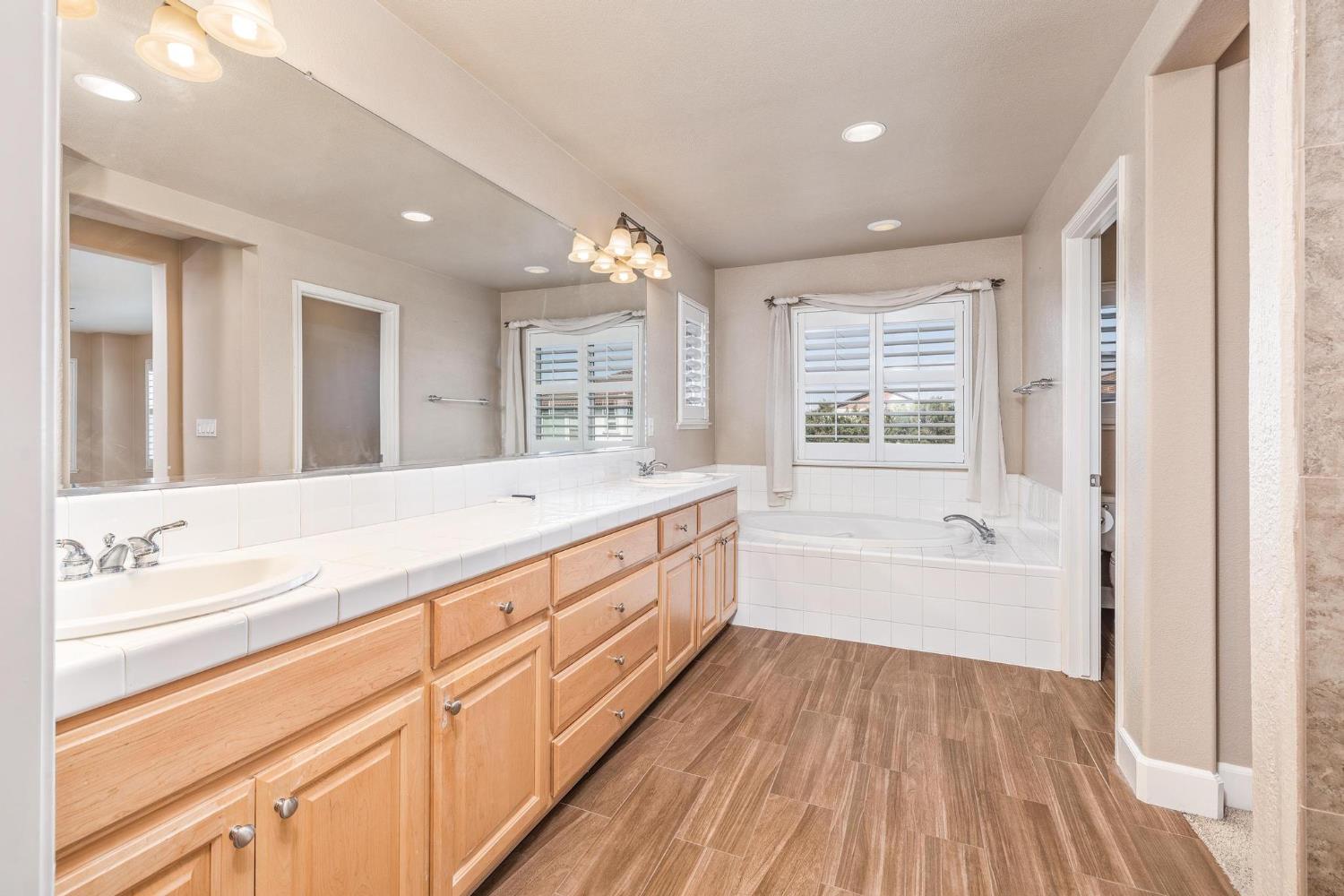 Mustang Drive, Oakdale, California image 34