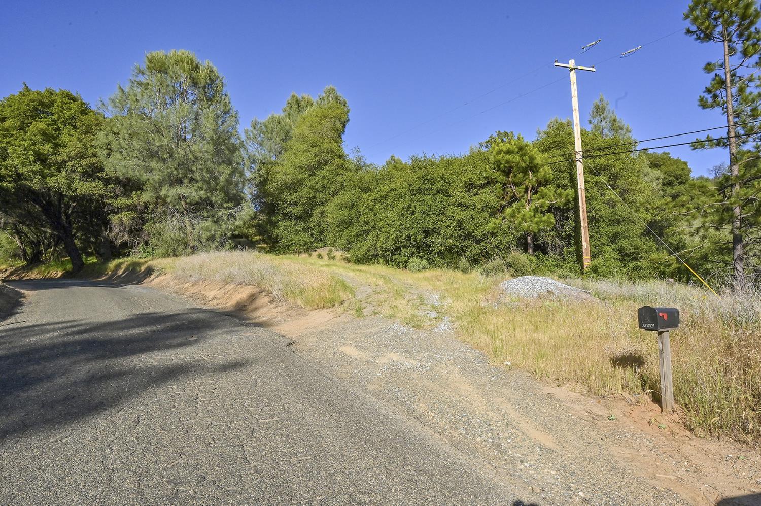 Happy Valley Road, Somerset, California image 2