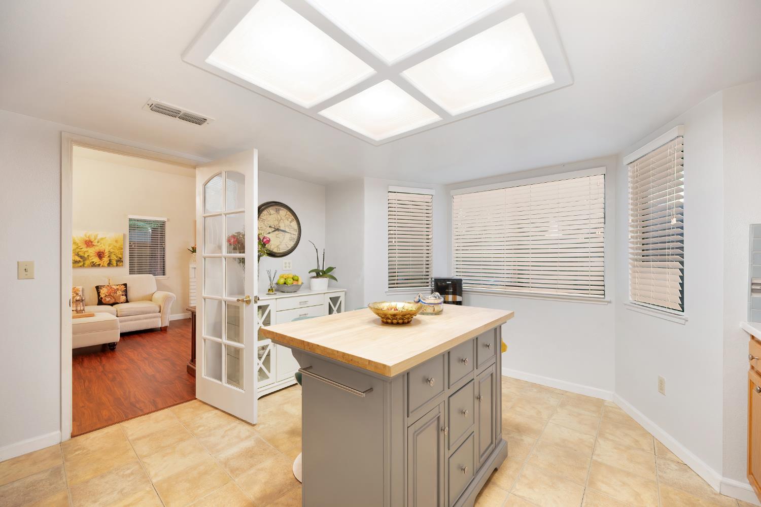 Photo #19: 225072238 Listing: Photo #19