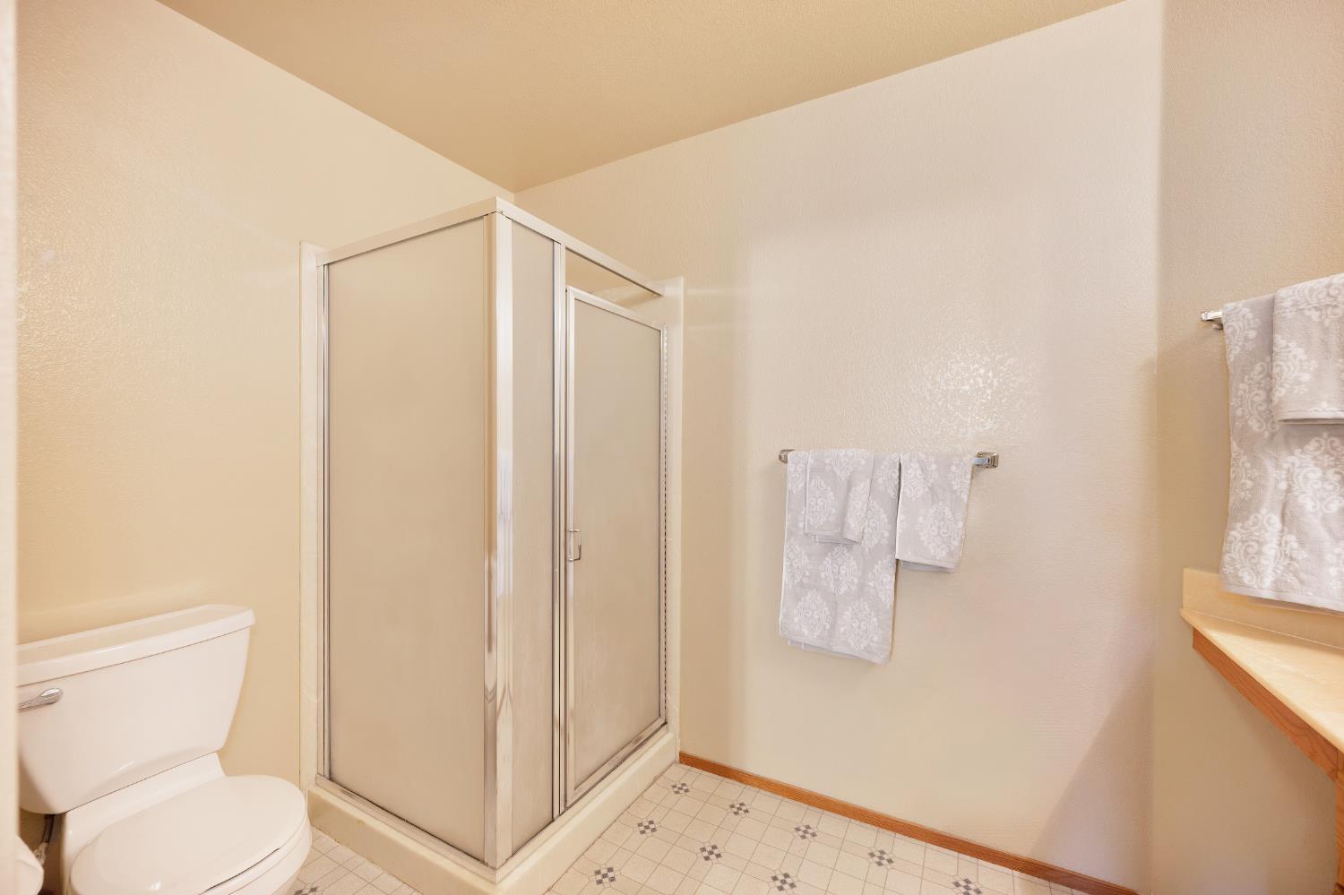 Photo #39: 225072238 Listing: Photo #39