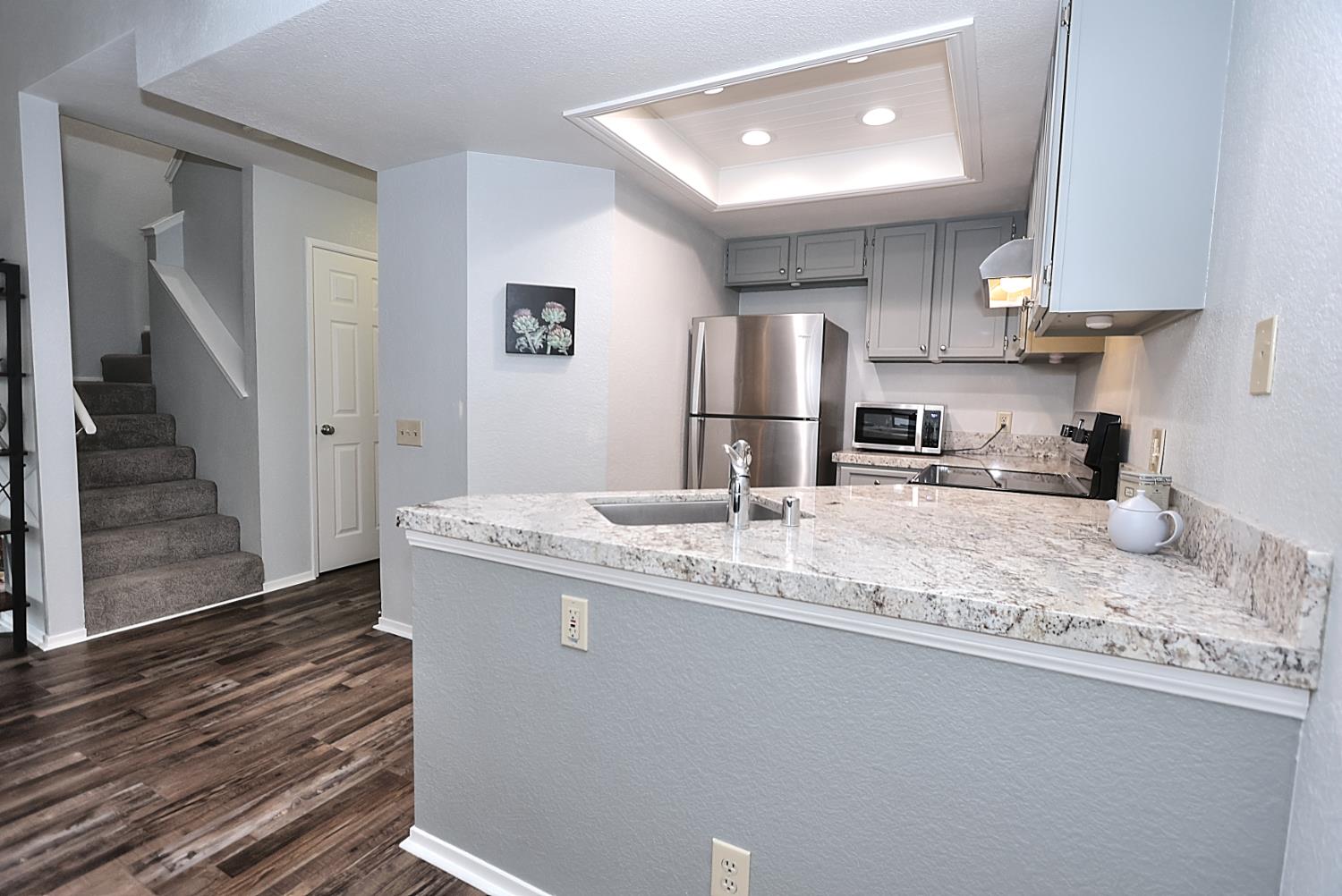 Photo #11: 225072718 Listing: Photo #11