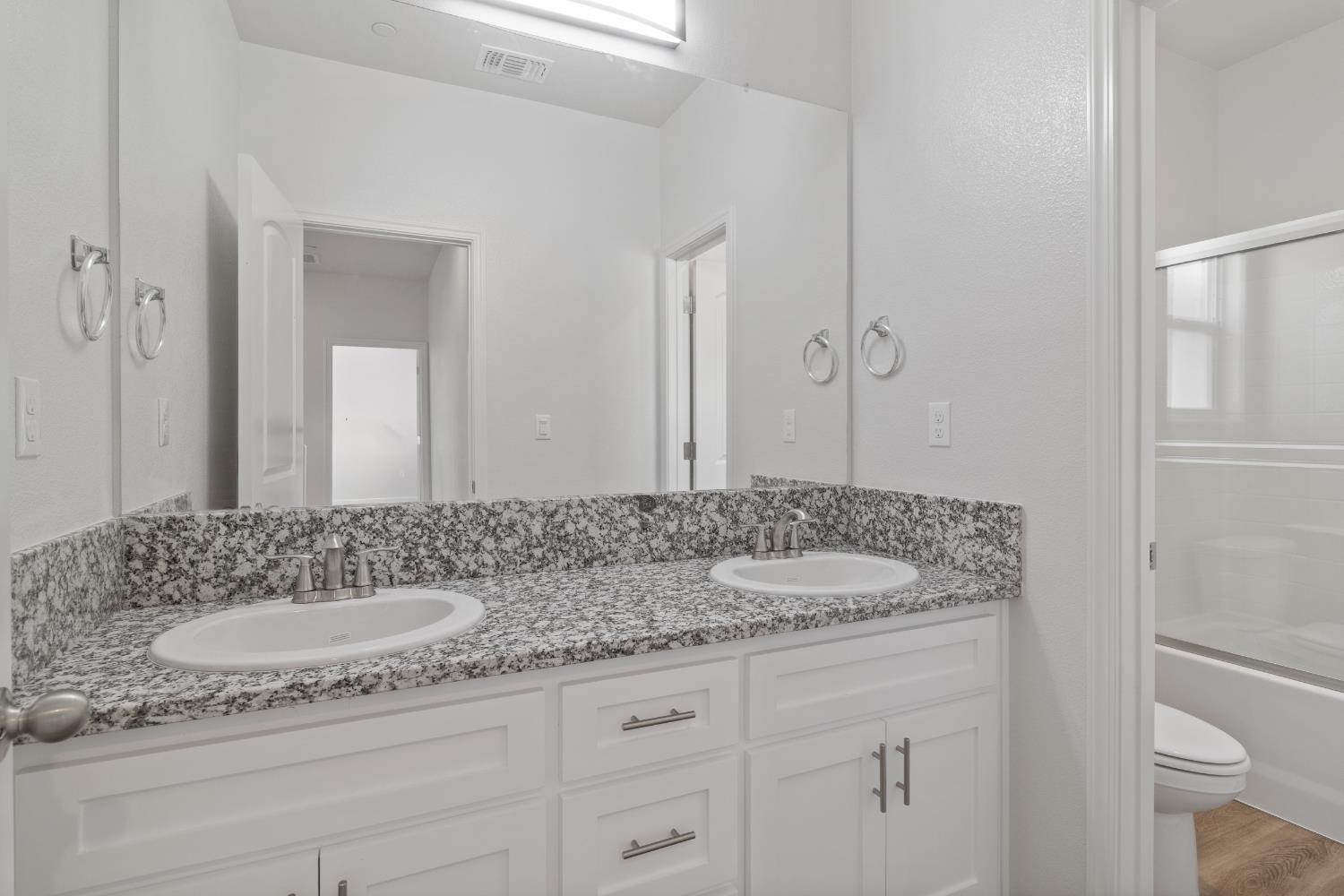 Sedona Drive, Merced, California image 9