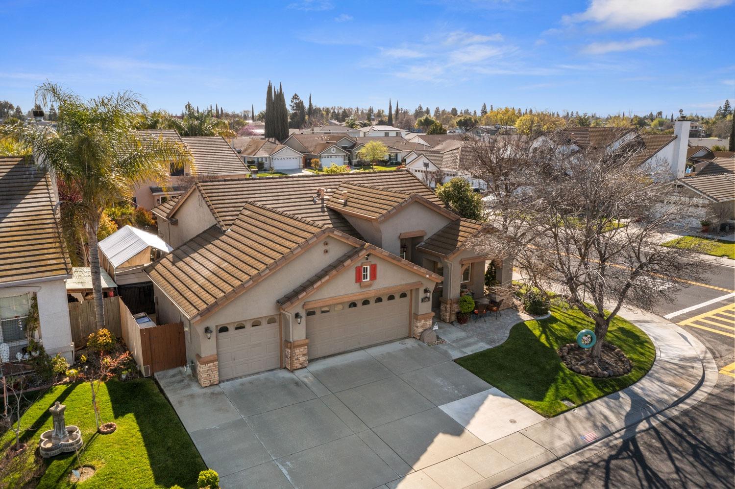 Hyde Park Lane, Manteca, California image 42