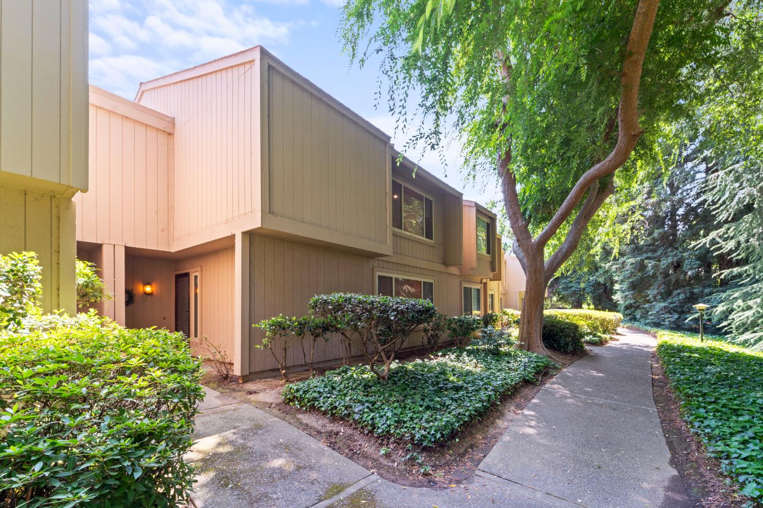 Hartnell Place, Sacramento, California image 25