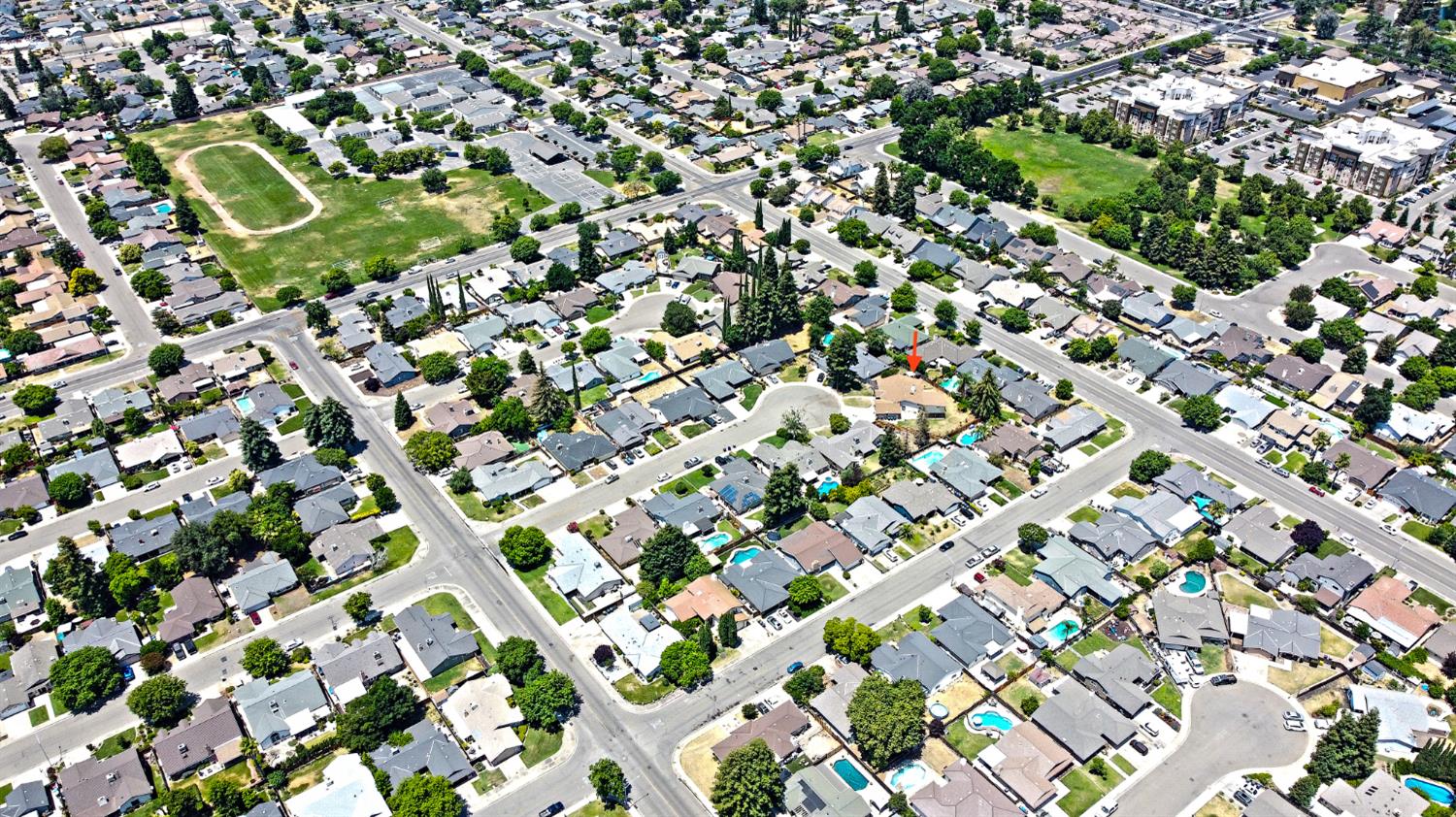 Oxford Avenue, Turlock, California image 43