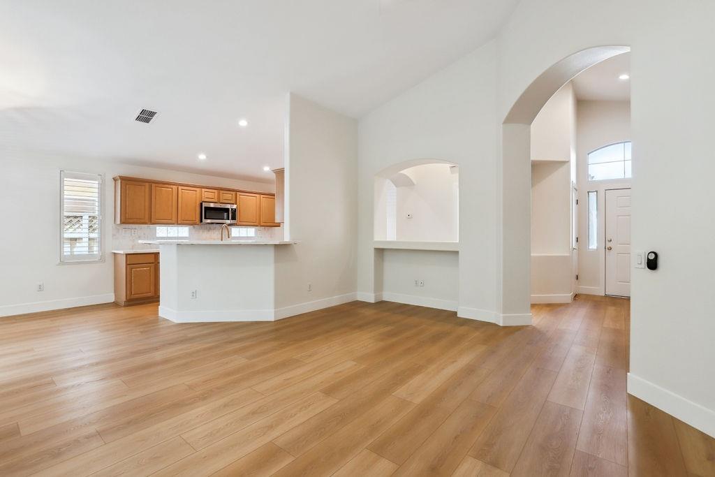 Clearview Way, Roseville, California image 5