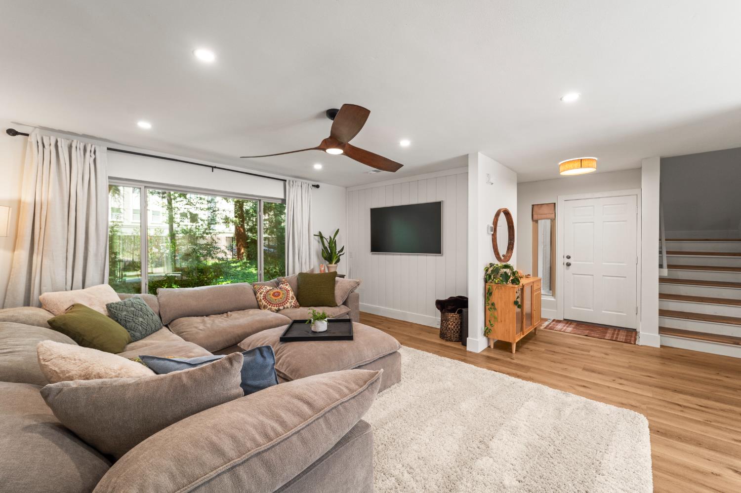 Hartnell Place, Sacramento, California image 8
