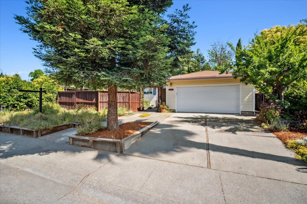 Villanova Drive, Davis, California image 3