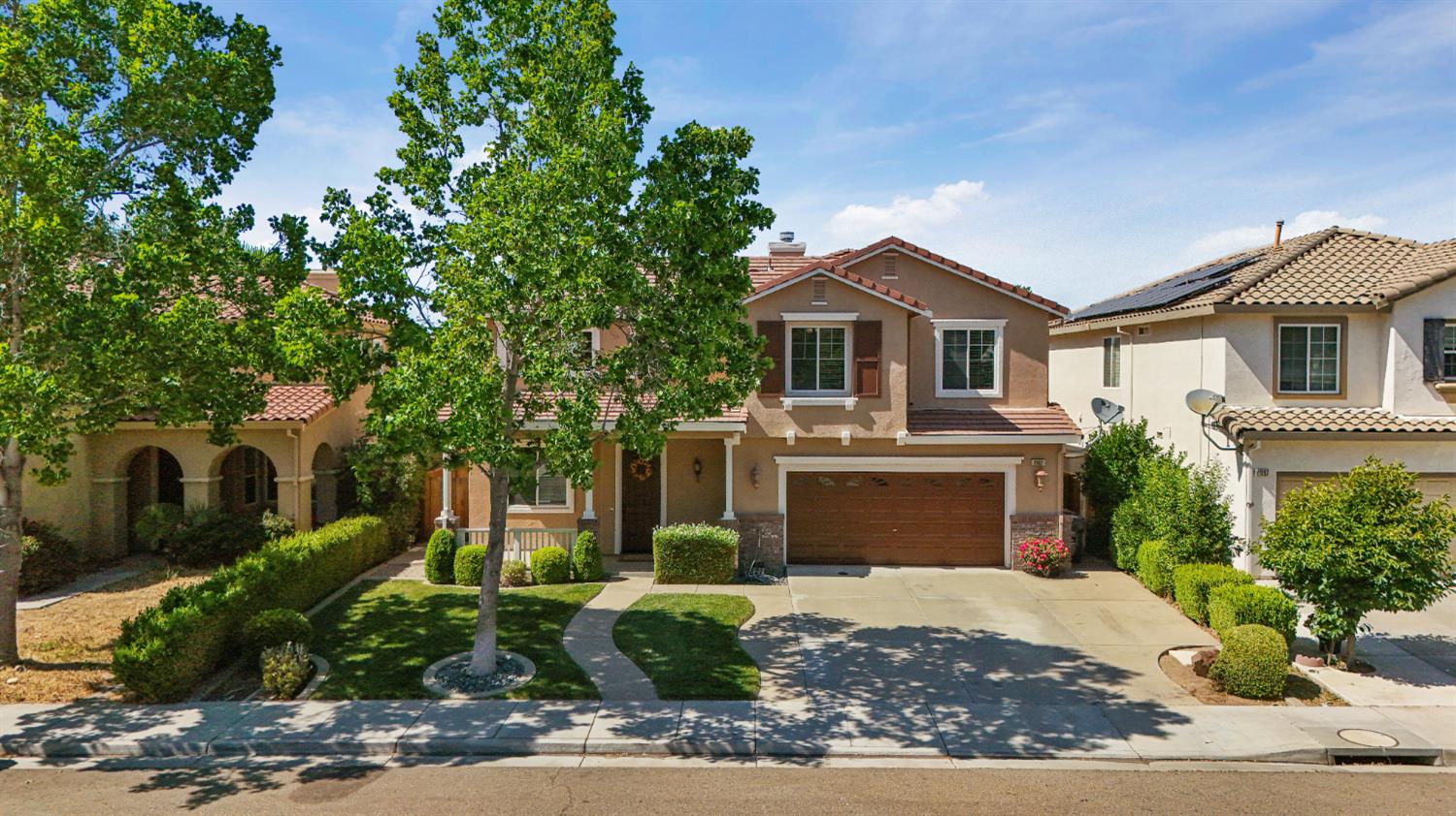 Golden Leaf Lane, Tracy, California image 1