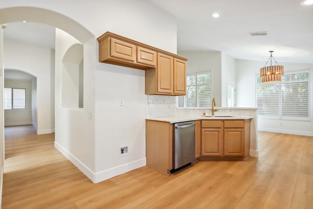 Clearview Way, Roseville, California image 10