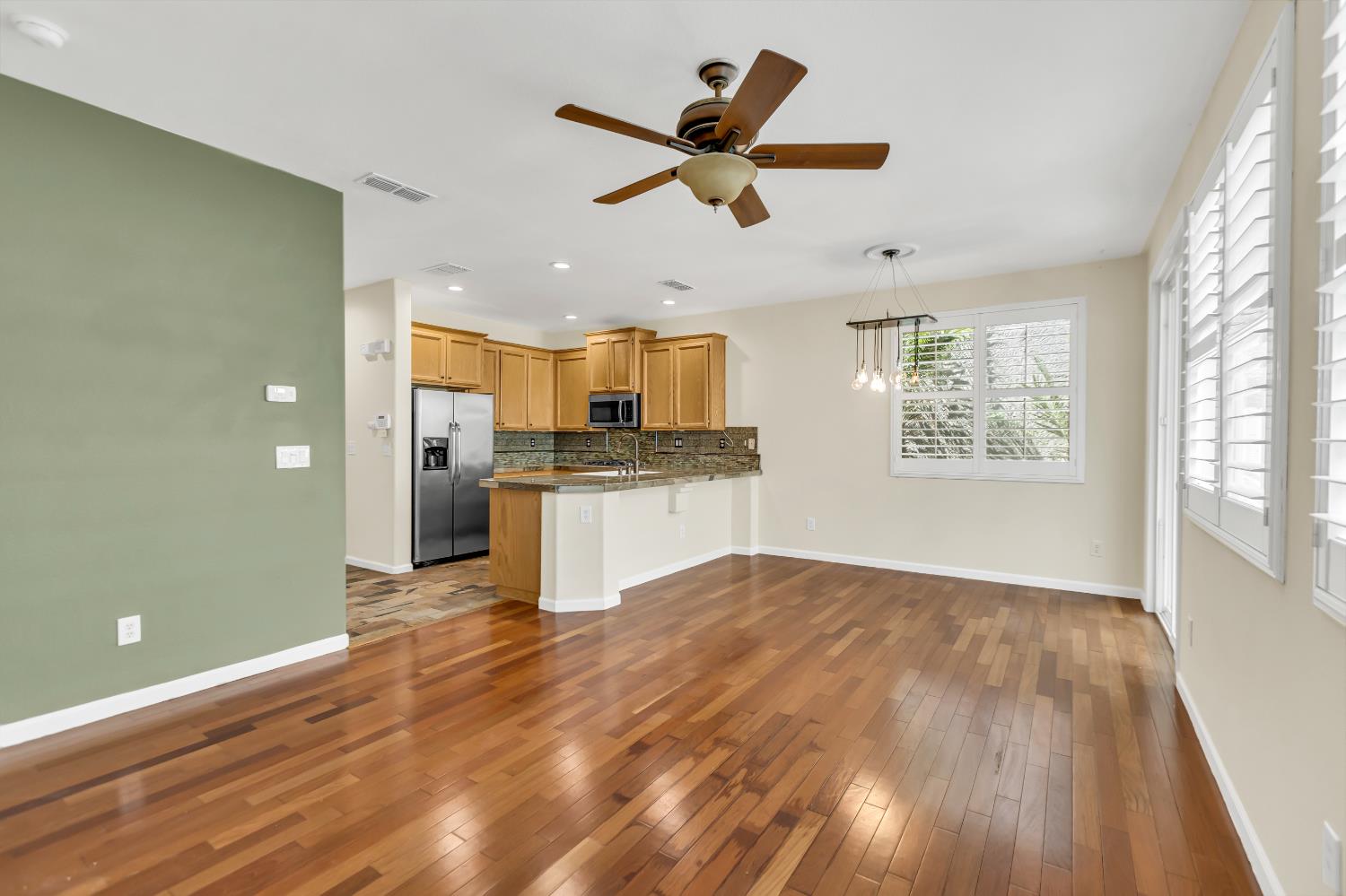 Buchman Street, Sacramento, California image 18