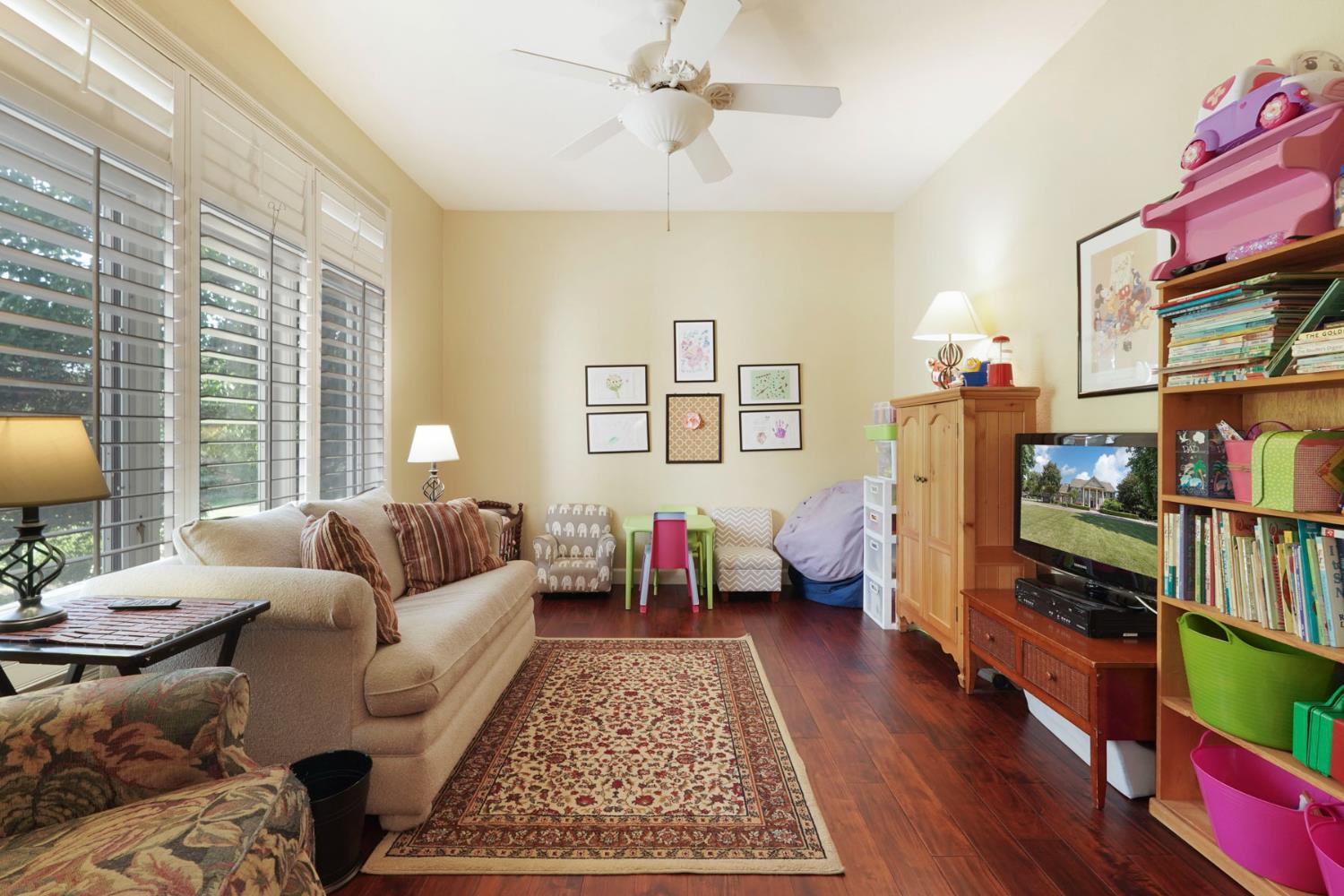 Detail Gallery Image 16 of 74 For 24646 Meadow Creek Ct, Acampo,  CA 95220 - 4 Beds | 4/1 Baths